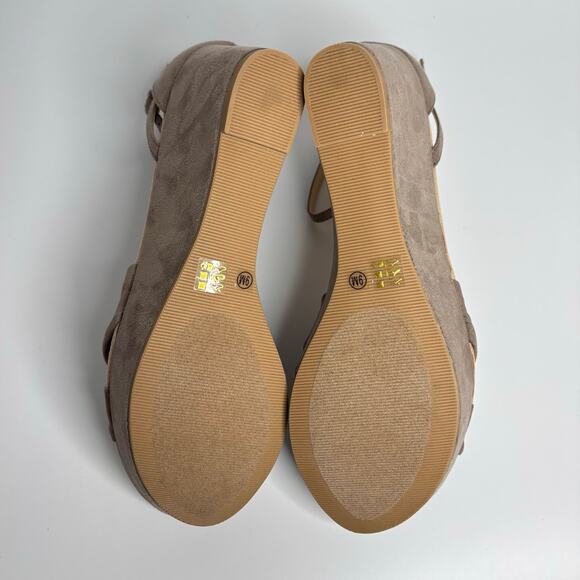 Dirty Laundry DL Dive In Platform Wedge Sandal in Dusty Taupe - Picture 8 of 8